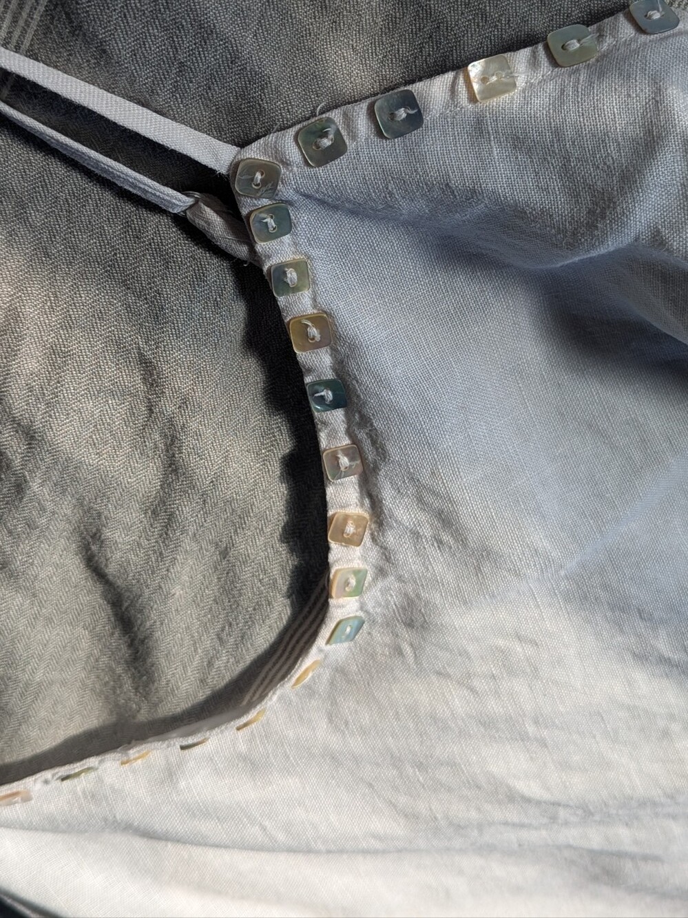 Cut + Loose Shell Top - Picture 3 of 6